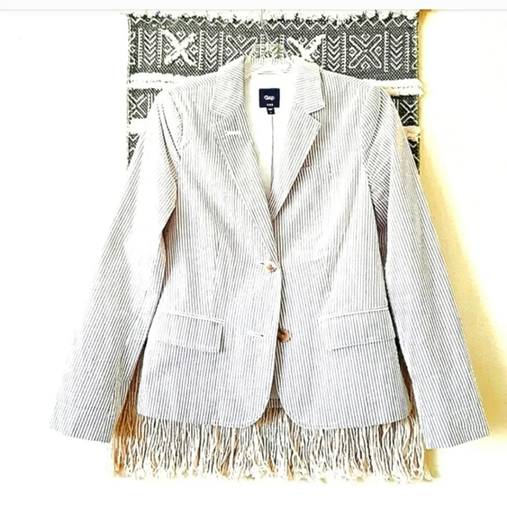Gap Academy Grey V-necline Collar Stripe Seersucker Blazer Sz 2